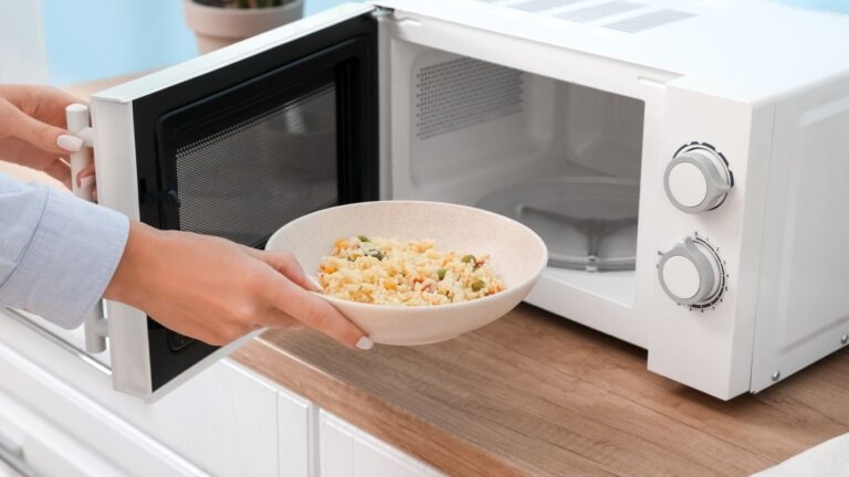 Microwave oven repair services in Dubai